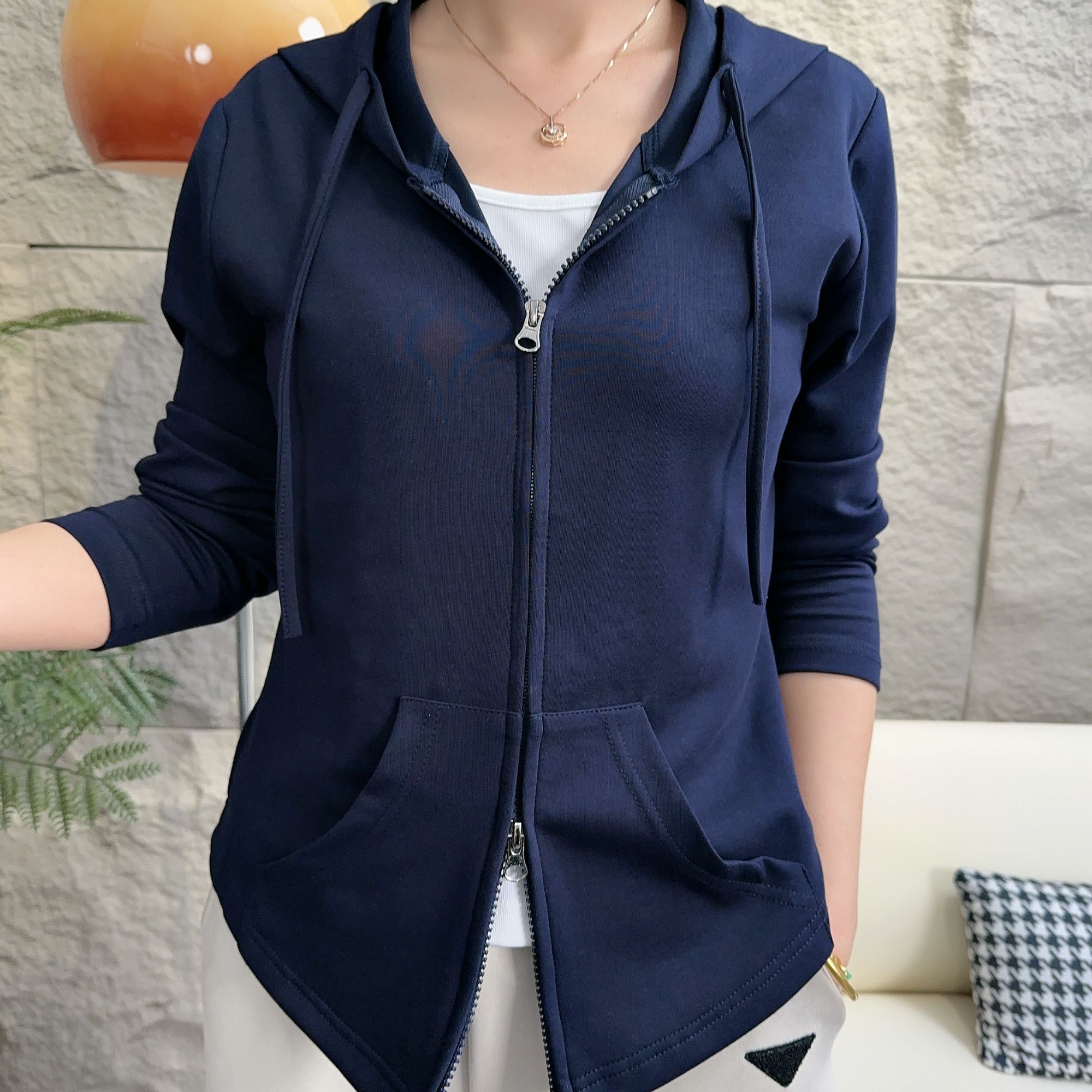 春秋时尚百搭开衫外套运动风休闲宽松潮流女假两件连帽红色夹克