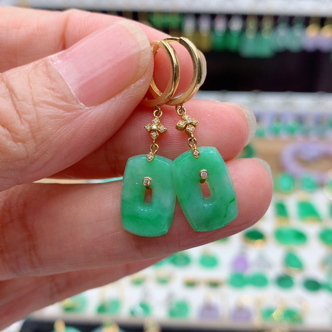 翡翠18K金镶嵌耳饰