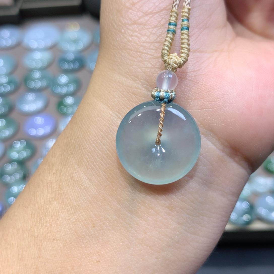 柯***柯翡翠未镶嵌颈饰平安扣19.9*5.4