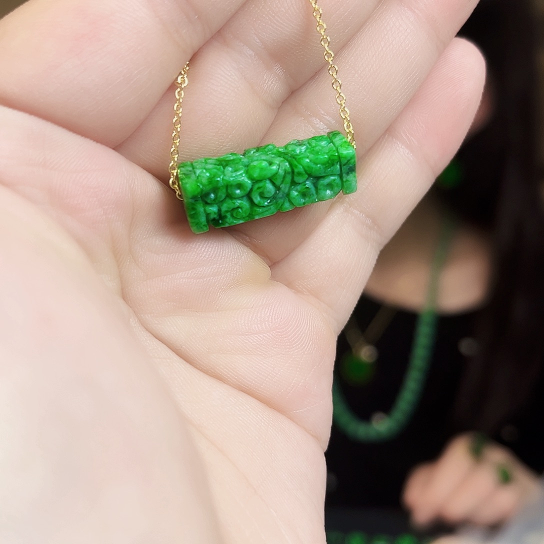 翡翠未镶嵌颈饰多样性发货