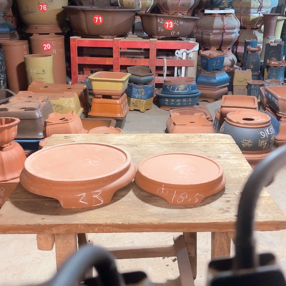 紫砂花盆托盘两个