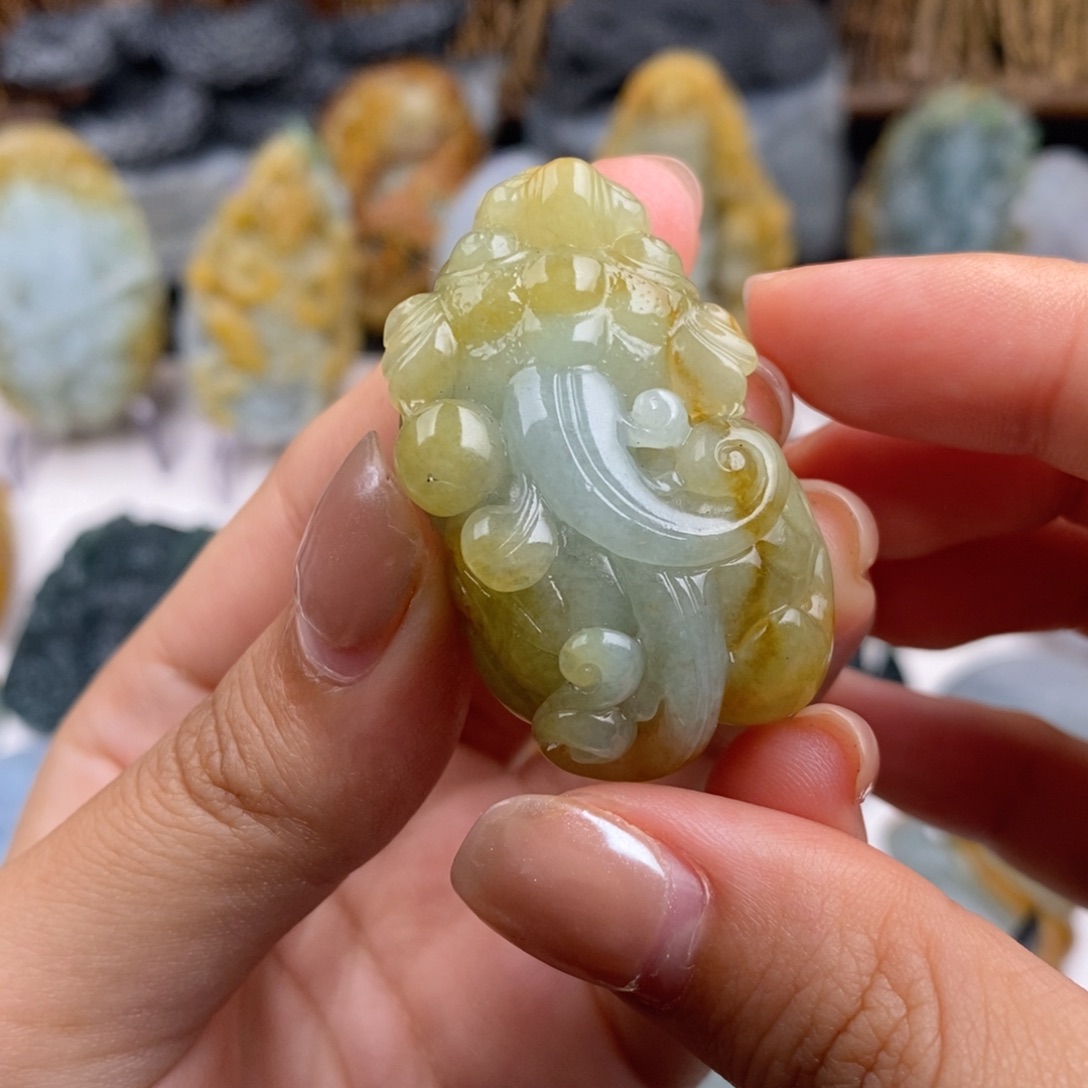 定制翡翠未镶嵌翡翠