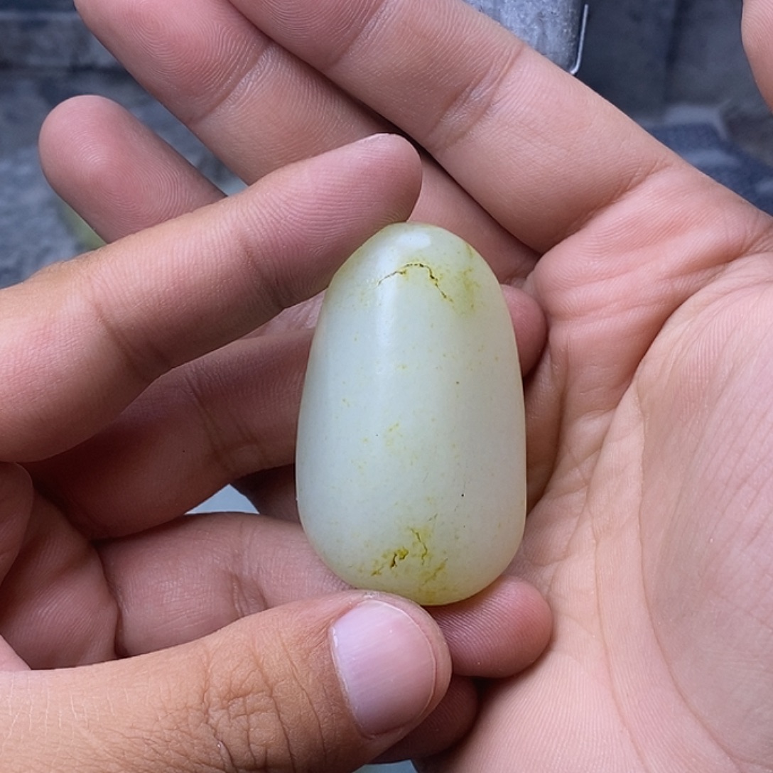 闲***观定制和田玉未镶嵌手工艺作品制作工艺