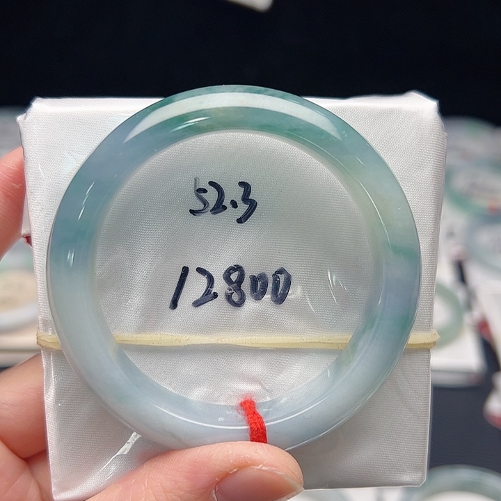 翡翠未镶嵌手镯A货