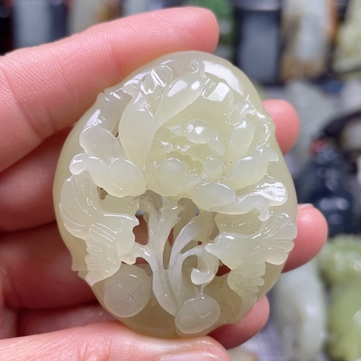 和田玉未镶嵌挂件