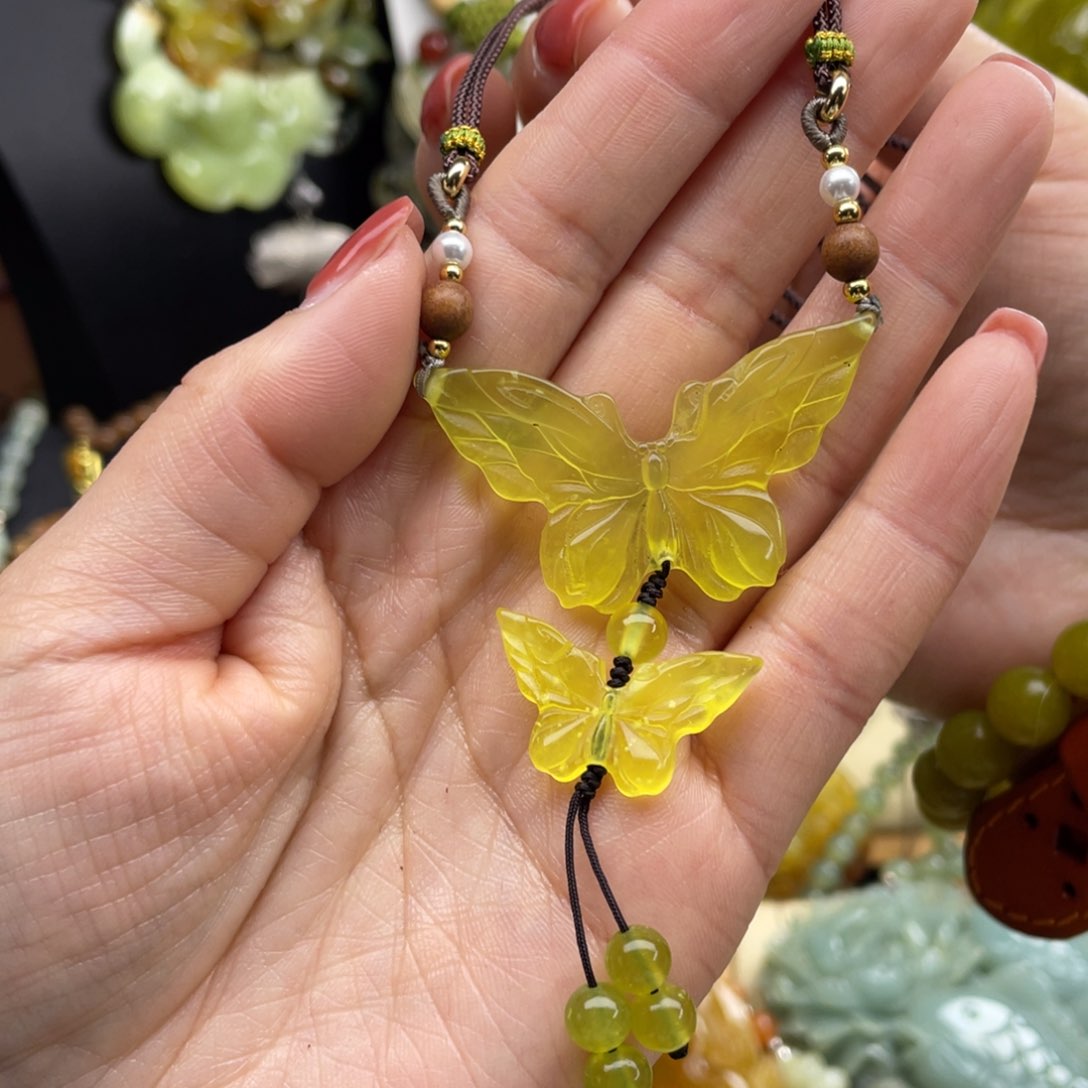 未镶嵌蛇纹石玉颈饰