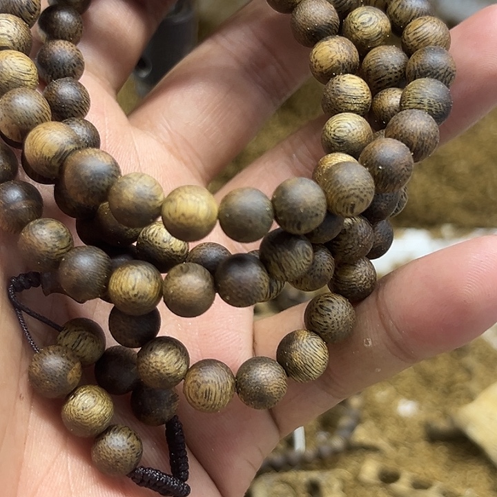 辉***川沉香手串棋楠沉香0.8尺寸27克