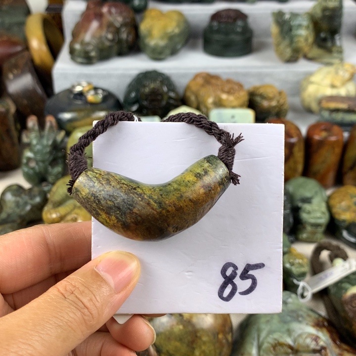 岫岩河磨玉（透闪石质玉）未镶嵌珠宝奇石