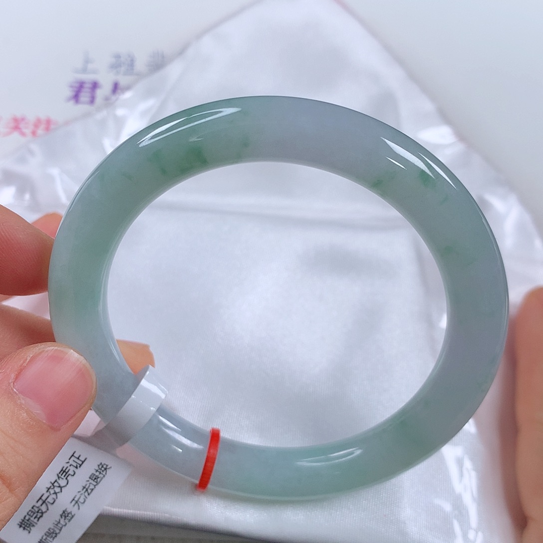 翡翠手镯未镶嵌 圆条⑨②