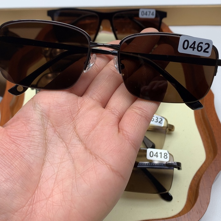 深*** 一体款半框茶水晶0462