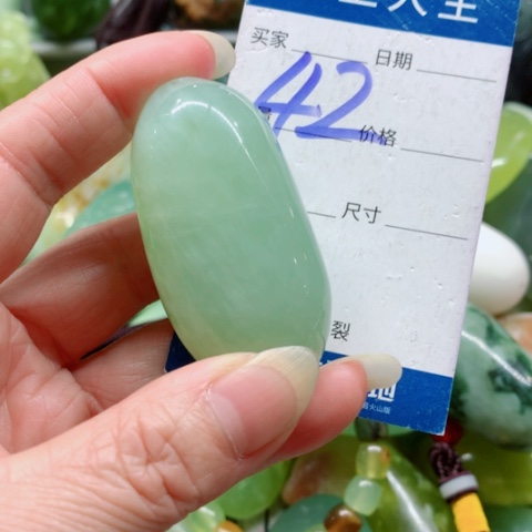 蛇纹石玉未镶嵌手把件