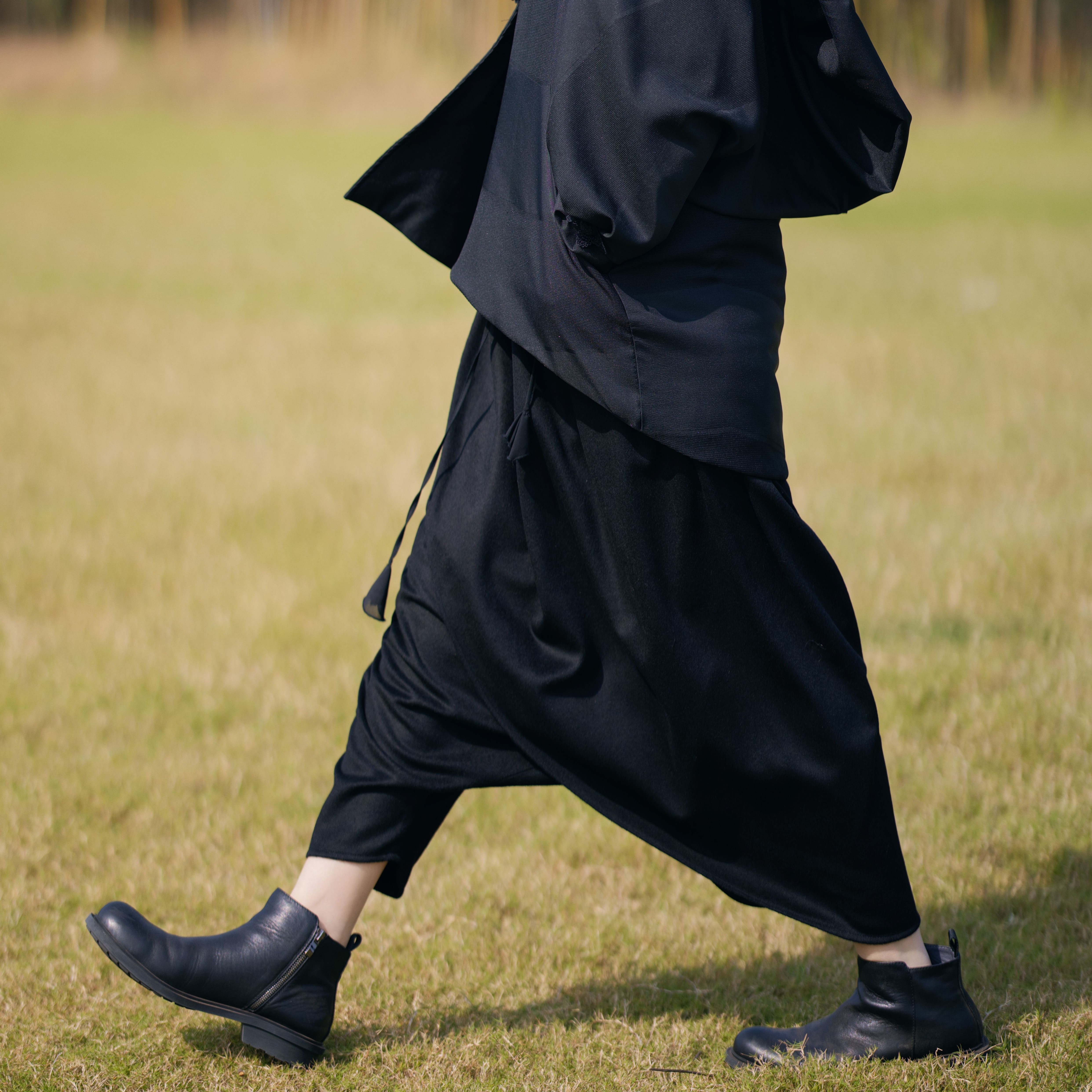 篱君343秋冬季新款吊裆裤中式国风大衣面料黑色百搭显瘦厚裤子女