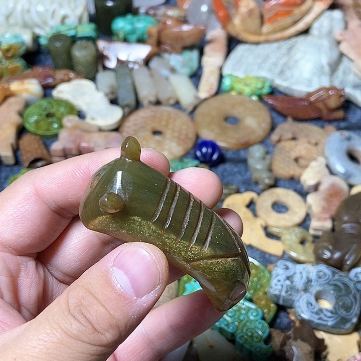 和田玉未镶嵌颈饰42