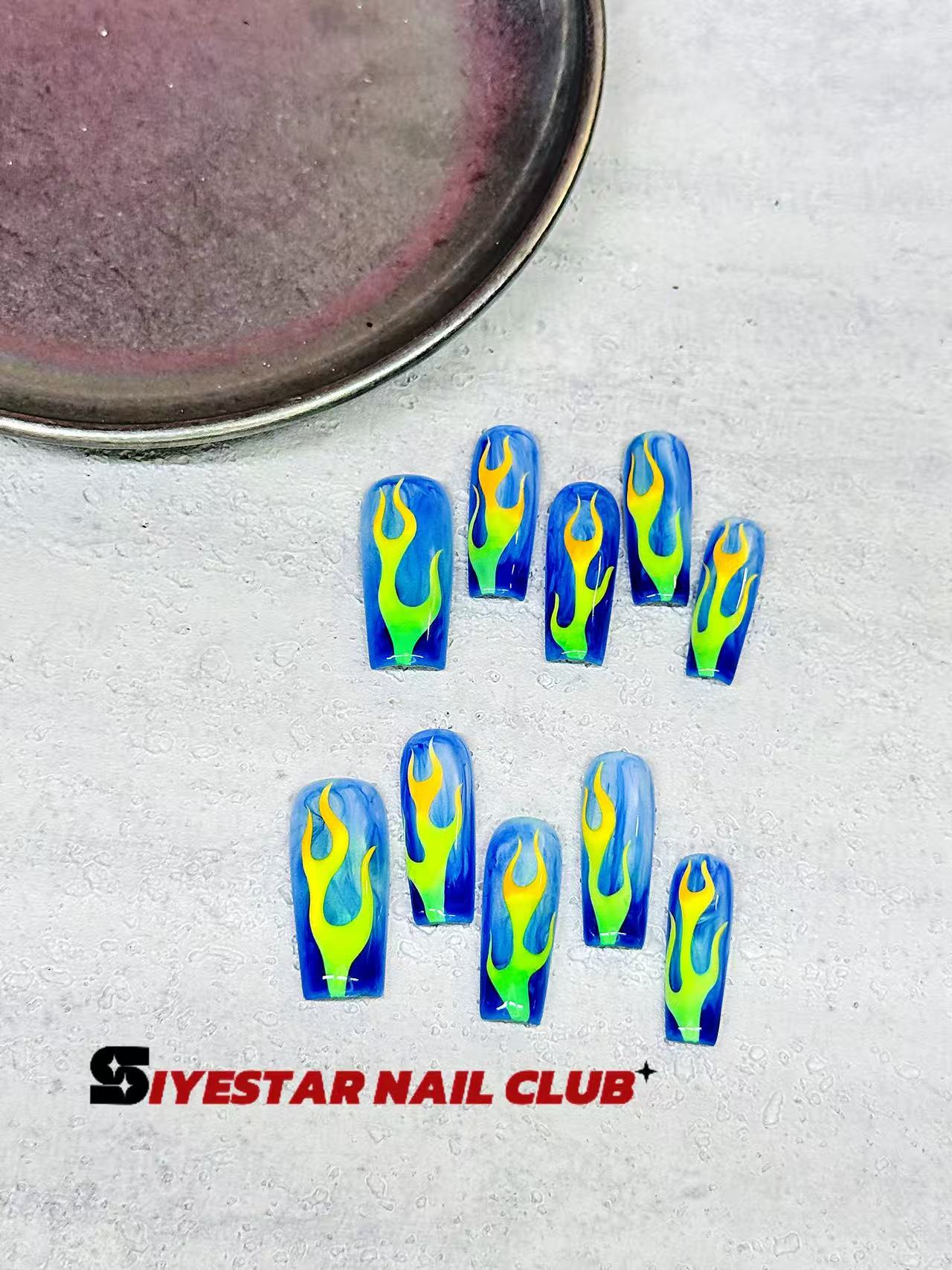 ［51］司野星甲片俱乐部•「色素火焰」荧光晕染彩绘火焰手工光疗甲片