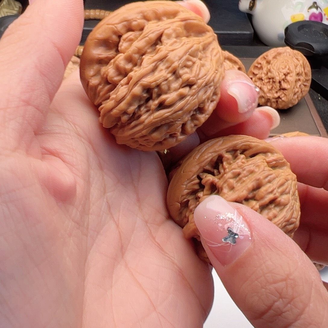 文玩核桃把件虎头王43