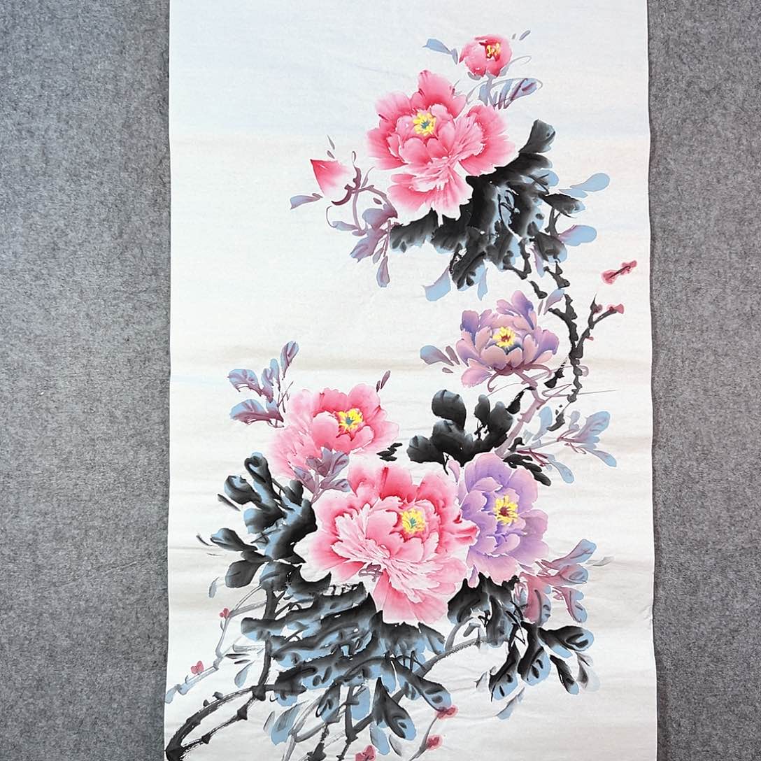 国画407 山水黔城市中心的一栋