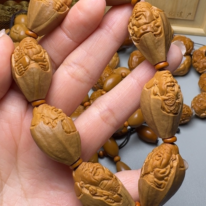 橄榄核手串/手链八大财神