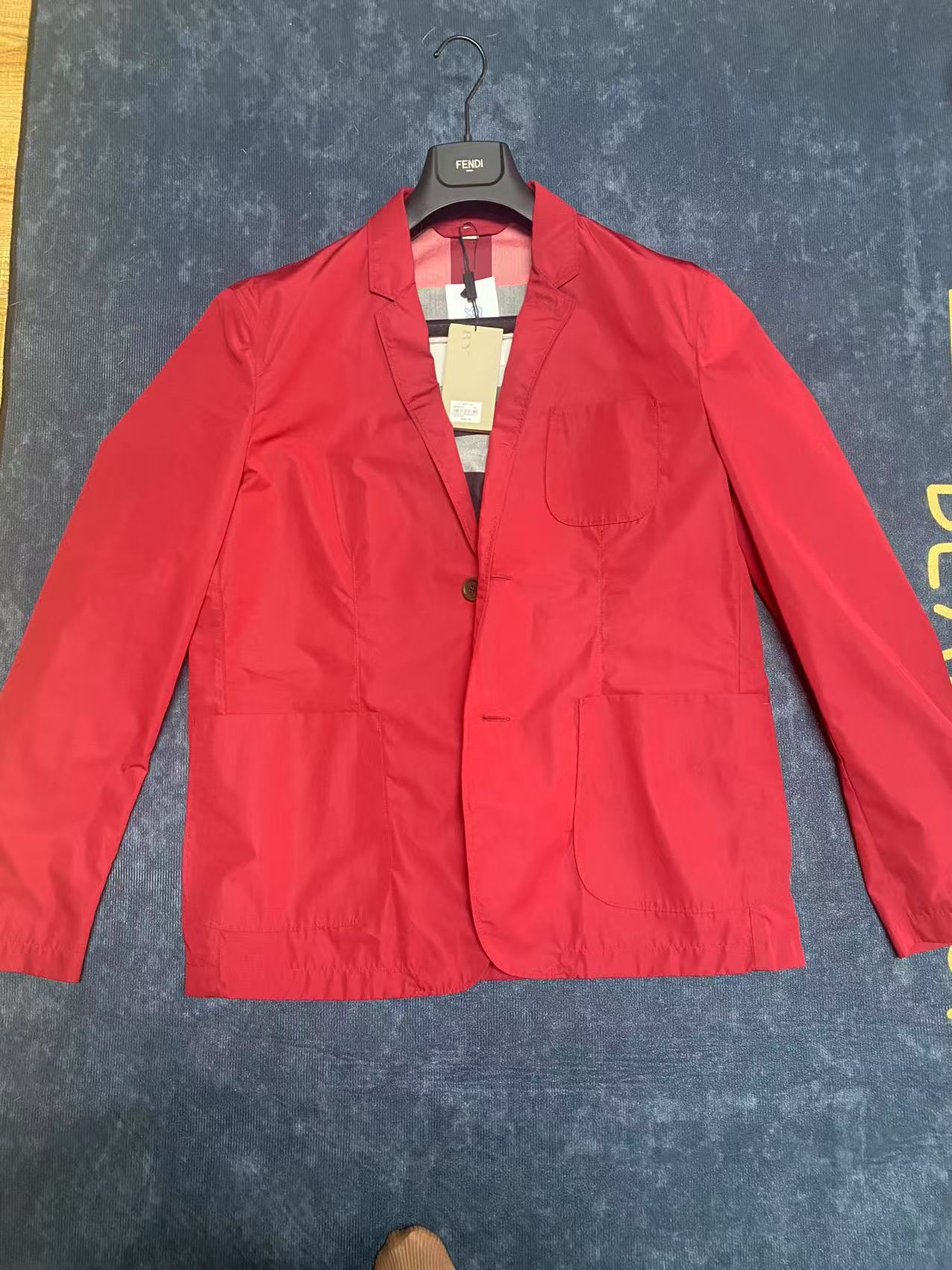 99新 BURBERRY/博柏利 红色西装/L码/带吊牌