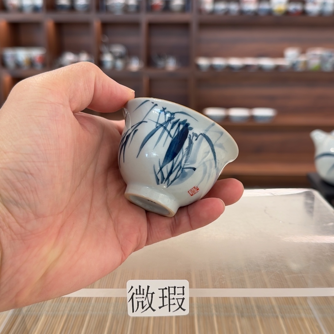 釉下手绘茶具微瑕