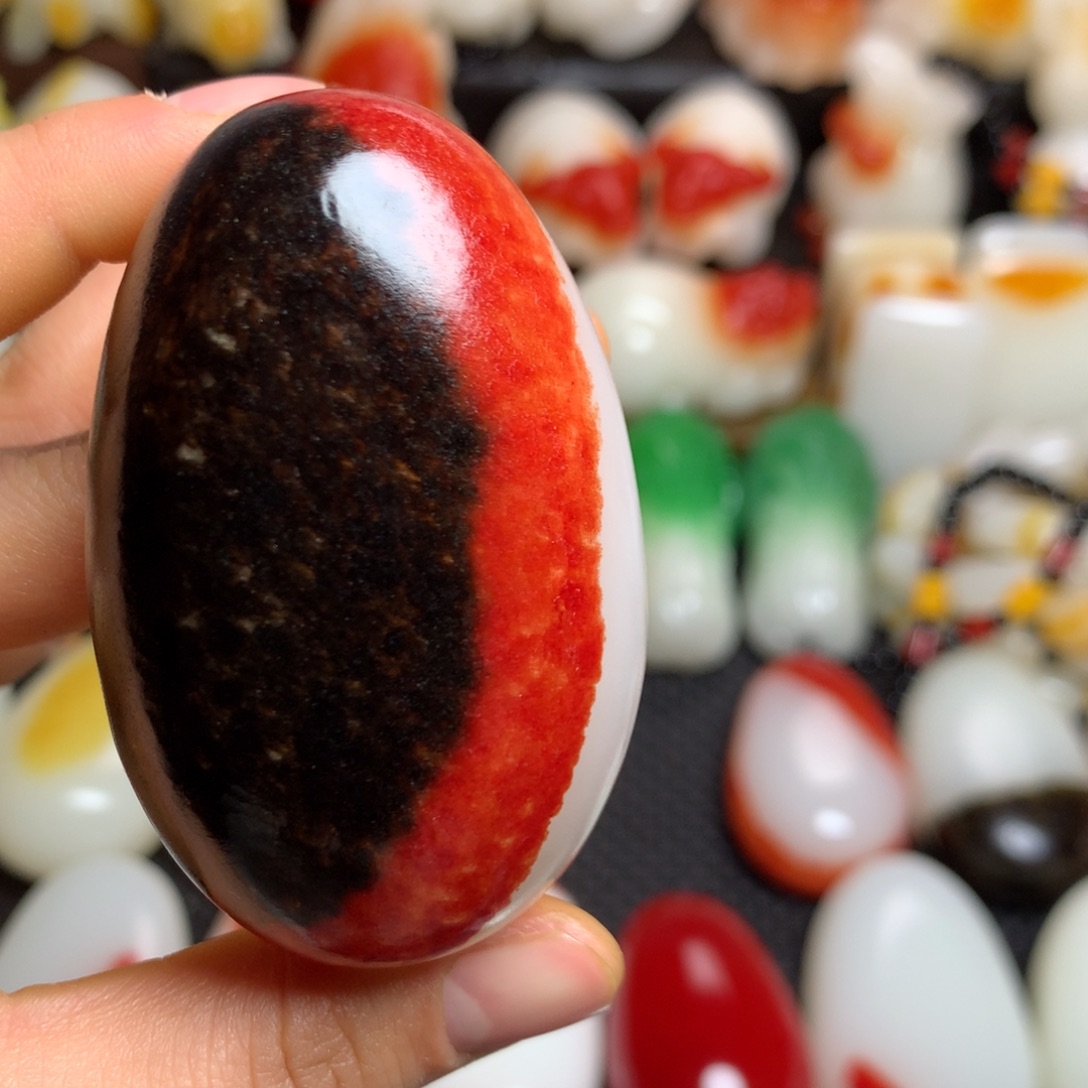 新疆戈壁石五彩石