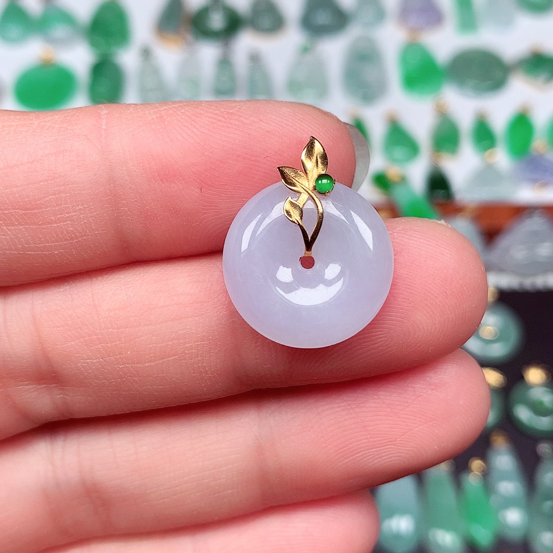 翡翠颈饰18K金镶嵌天然翡翠A货