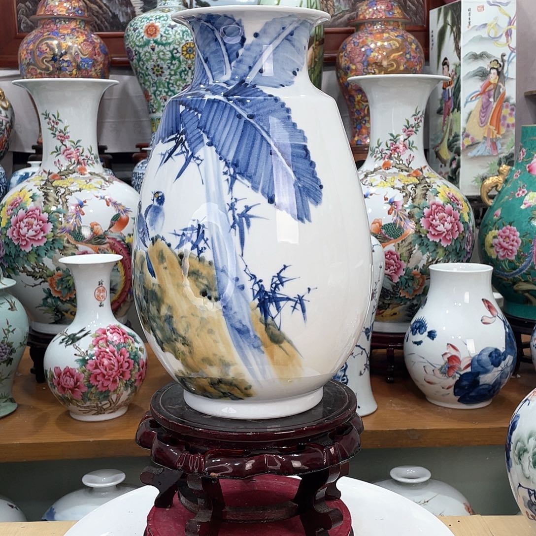 张***新陶摆件景德镇的陶瓷