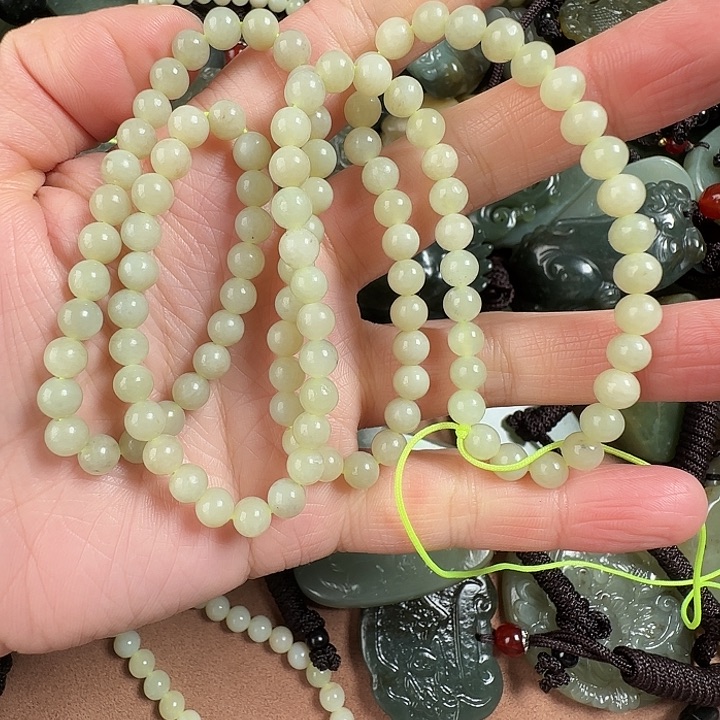 和田玉颈饰未镶嵌