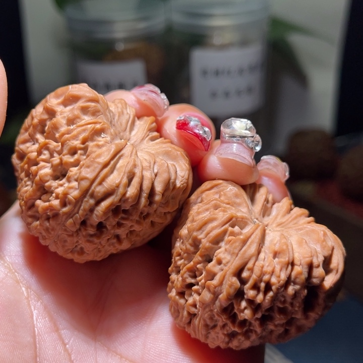 桃核把件             42