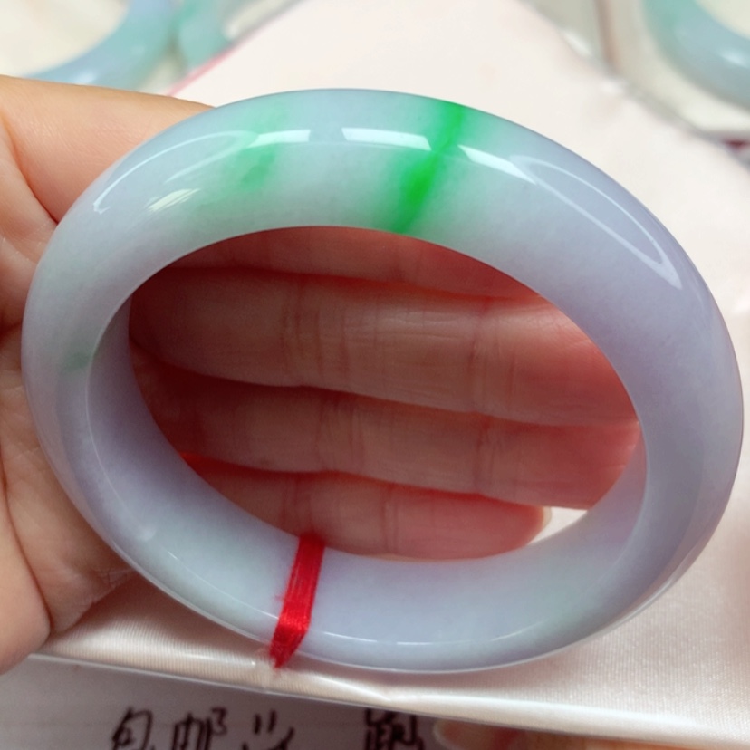 【闪购商品】翡翠手镯未镶嵌冰糯阳绿春彩宽版轮胎手镯5657圈27号