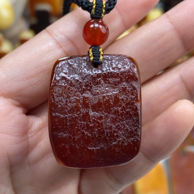 【闪购商品】琥珀颈饰未镶嵌