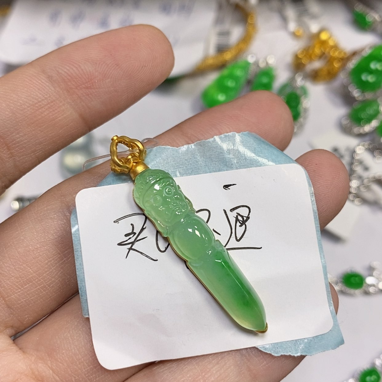 【闪购商品】颈饰18K金镶嵌翡翠A***E吊坠