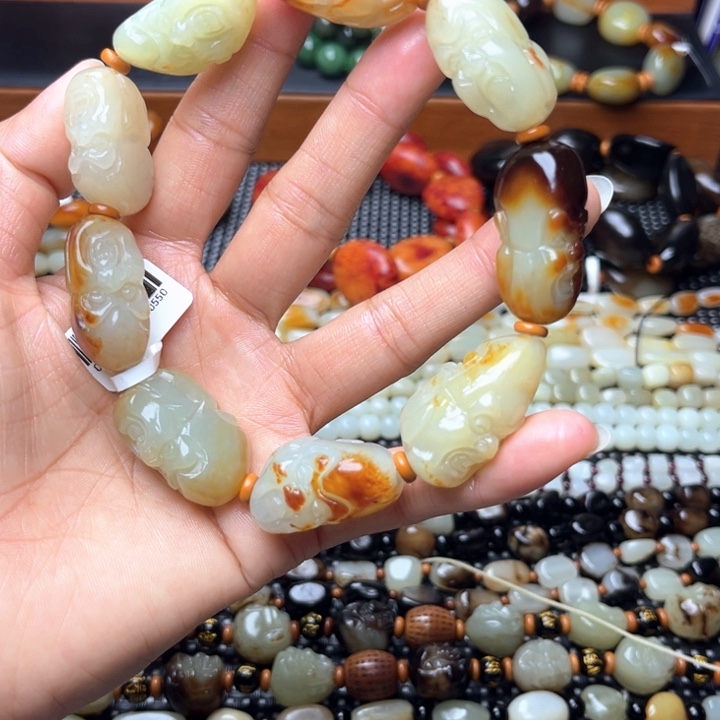 老***童和田玉未镶嵌手链