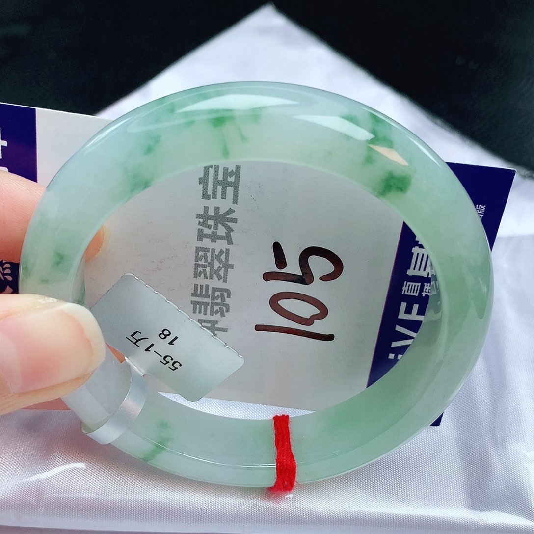 翡翠手镯未镶嵌缅甸天然A货翡翠手镯