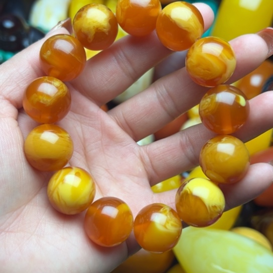 琥珀手串未镶嵌蜜蜡