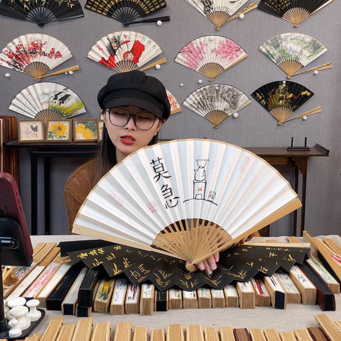 国画8寸玉竹-纯手绘-文玩扇骨（默认粘好）莫急