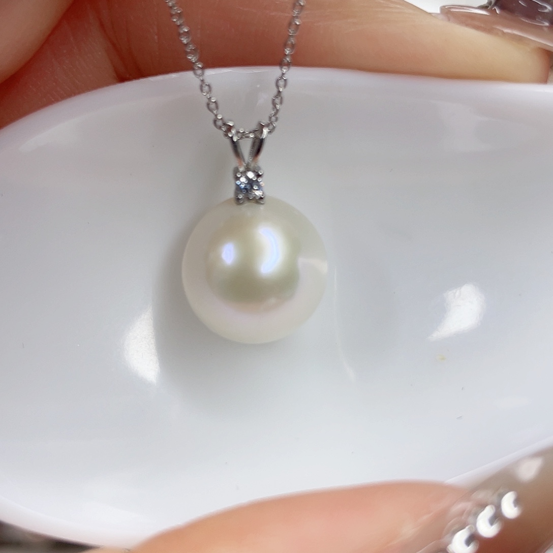 淡水珍珠吊坠(赠链)未镶嵌