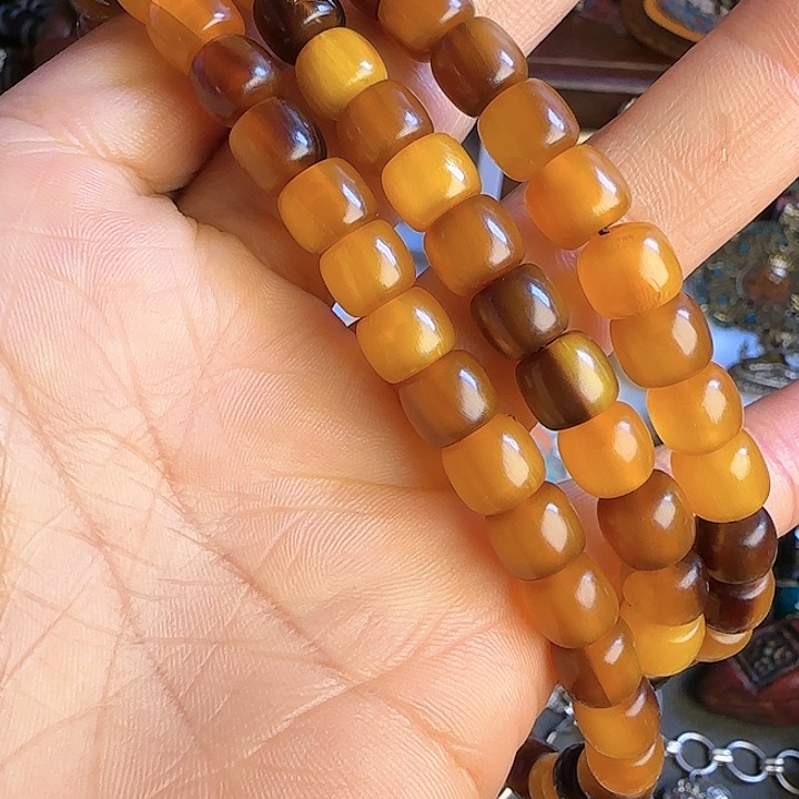 泥塑梁**汉谢谢，扎西德勒