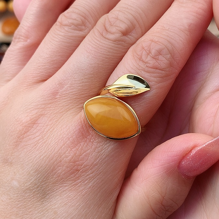 蜜蜡戒指银S925镶嵌戒指