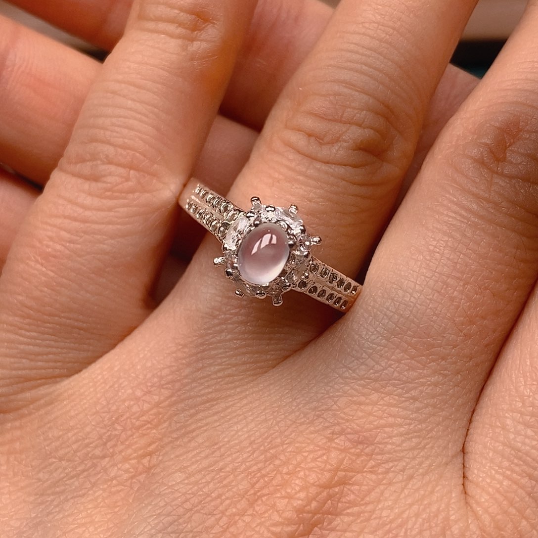 翡翠颈饰未镶嵌翡翠蛋面