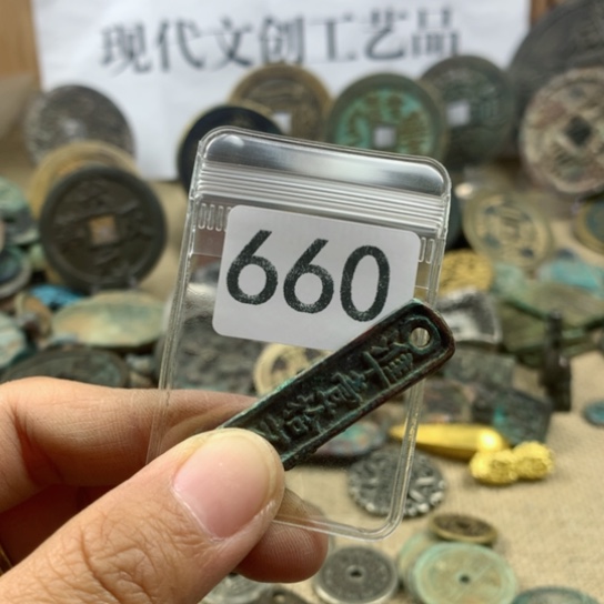 铜龙***庭现代文创工艺品