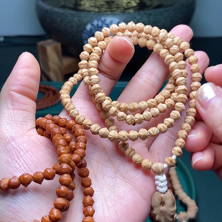 柏香籽/百香籽吊坠175.5