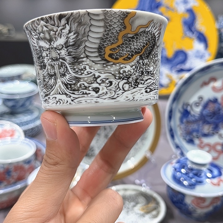 I****.景德镇陶瓷艺术品