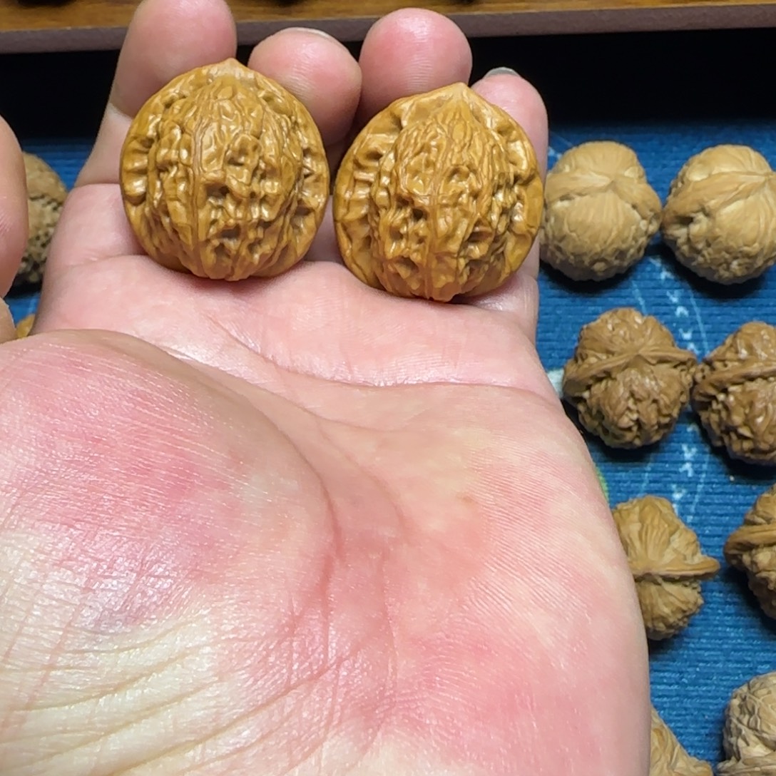 吊坠文玩核桃全品33大红袍手捻