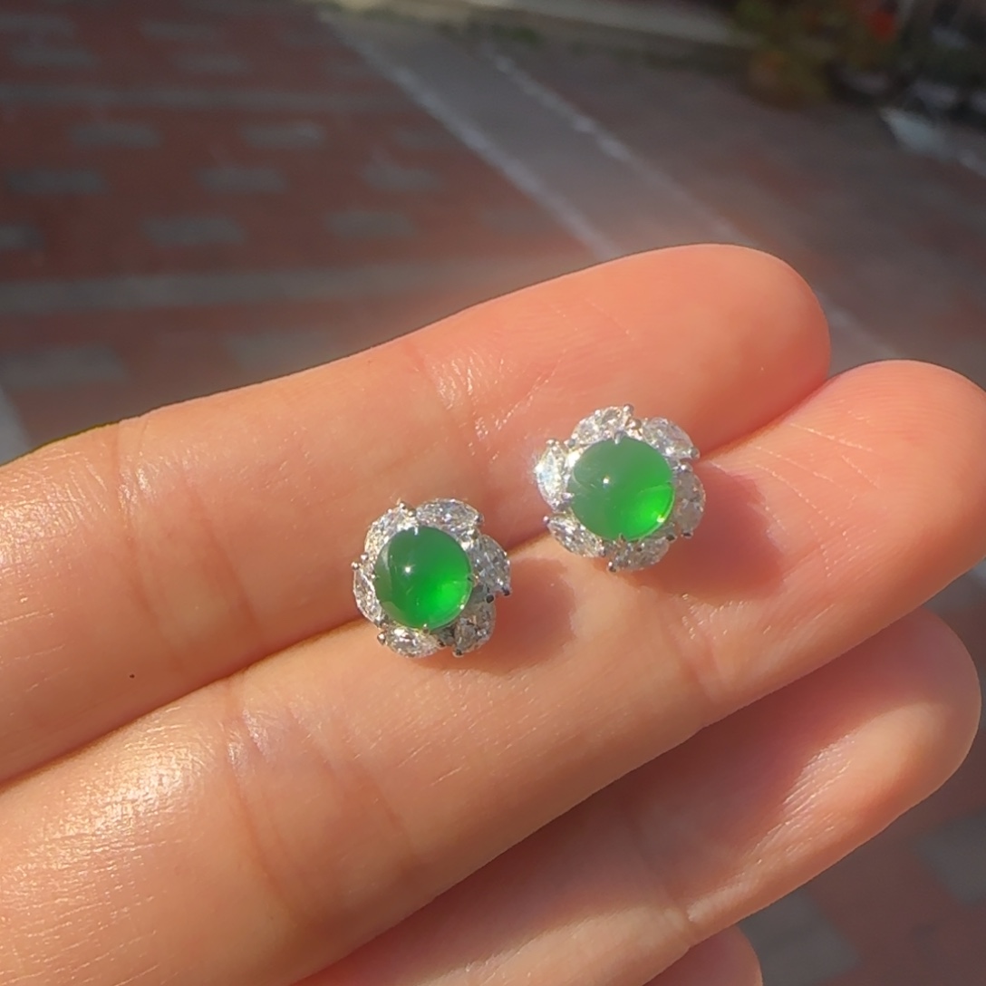 翡翠18K金镶嵌颈饰浓阳绿耳钉卡5