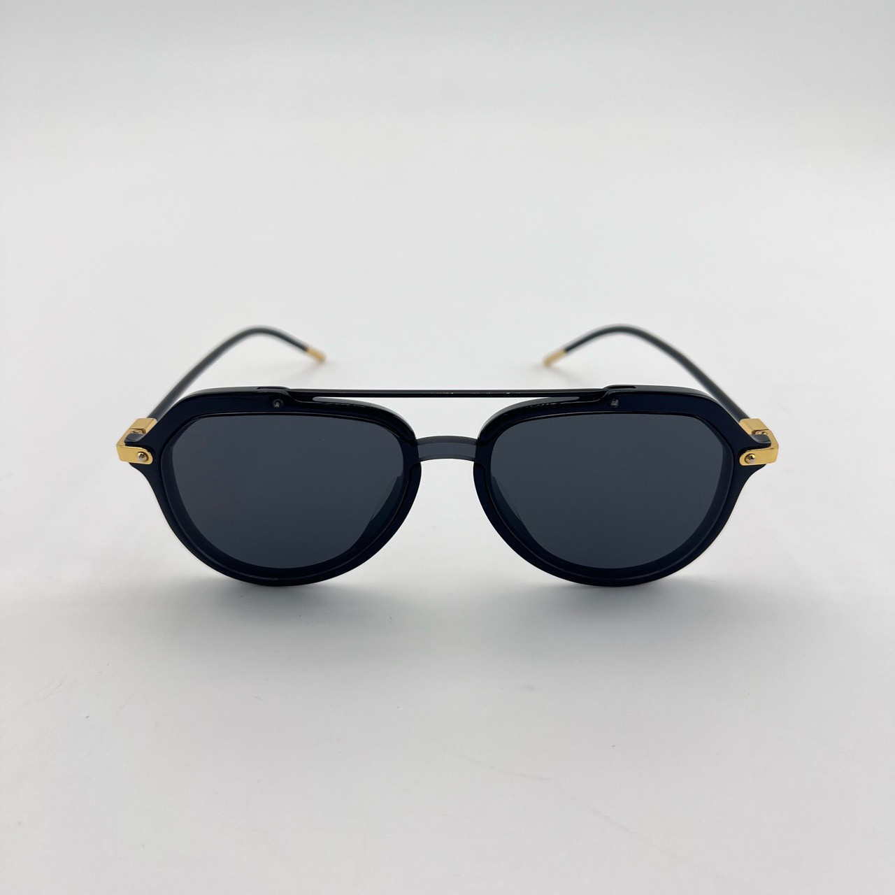 99新 GUCCI/古驰 镜腿刻字灰色方形墨镜/8952605