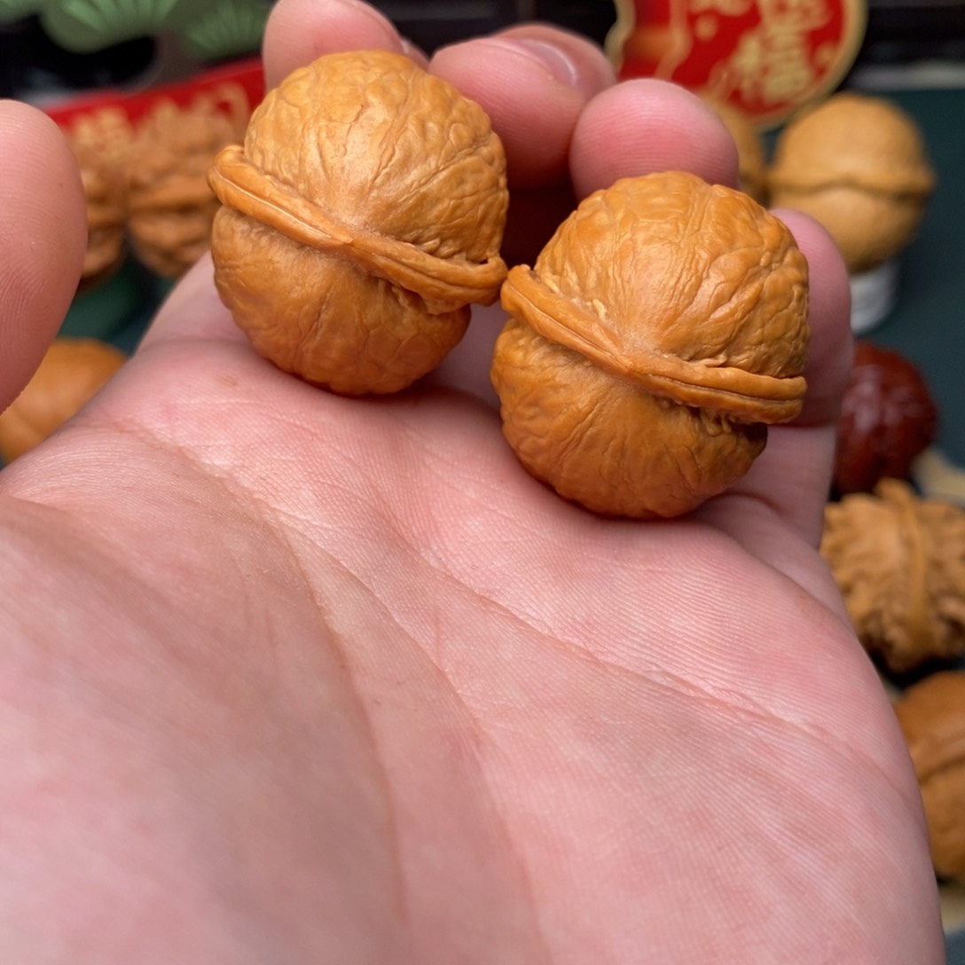 文玩核桃把件金佛