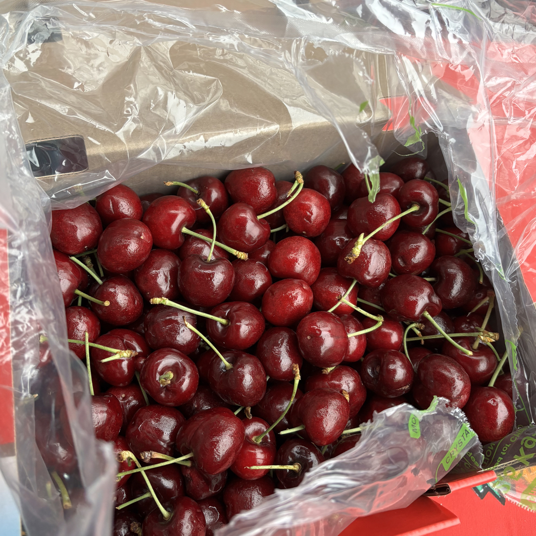 65二斤海运JD车厘子，脆甜多汁，内附果径卡智利