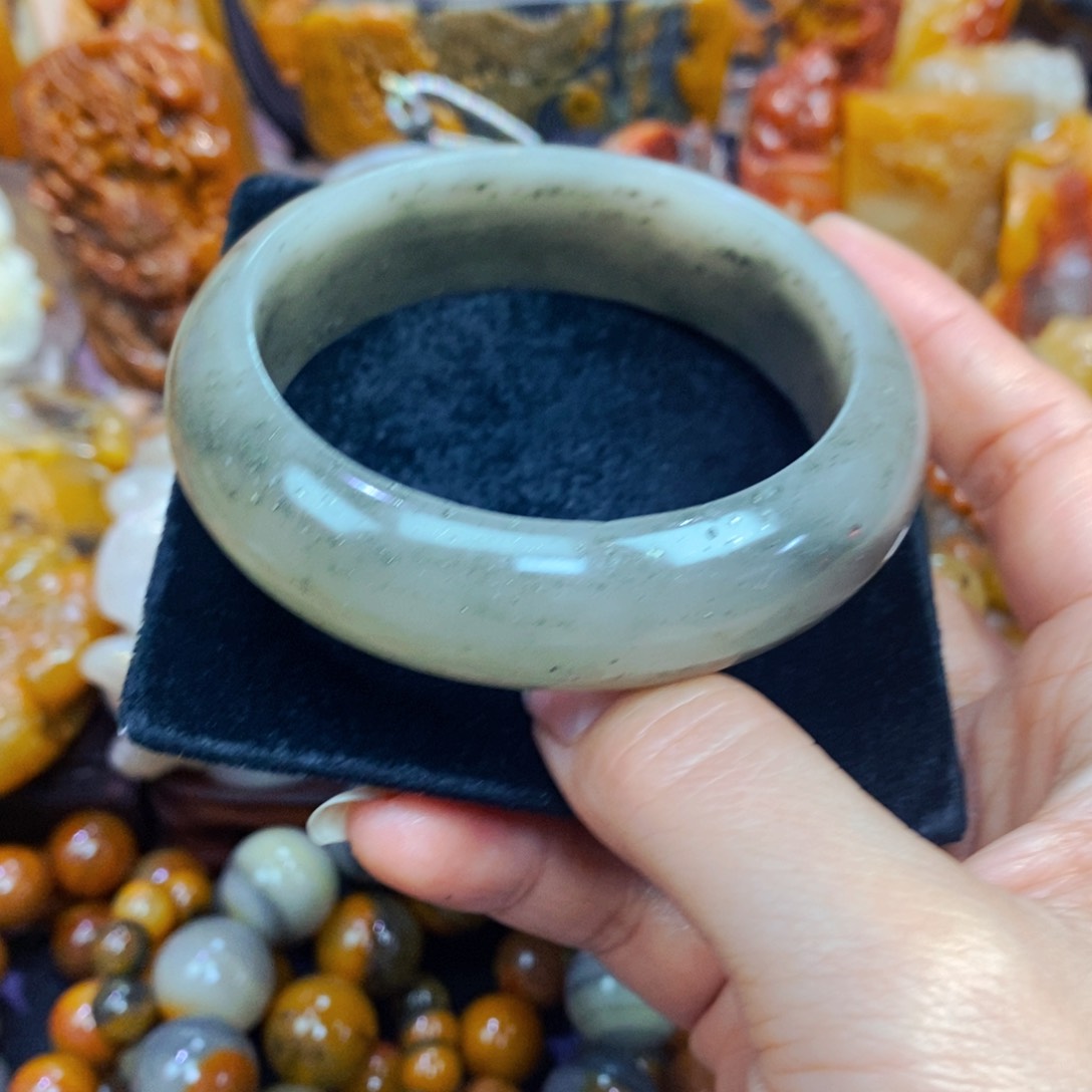 未镶嵌石英质玉（黄龙玉）吊坠(不含链)