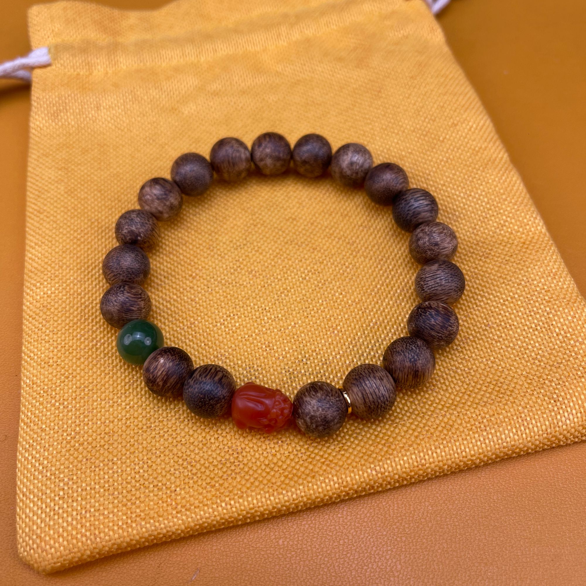 沉香沉香1255沉香和田玉南红手串10mm+S925无礼盒多样性发其一