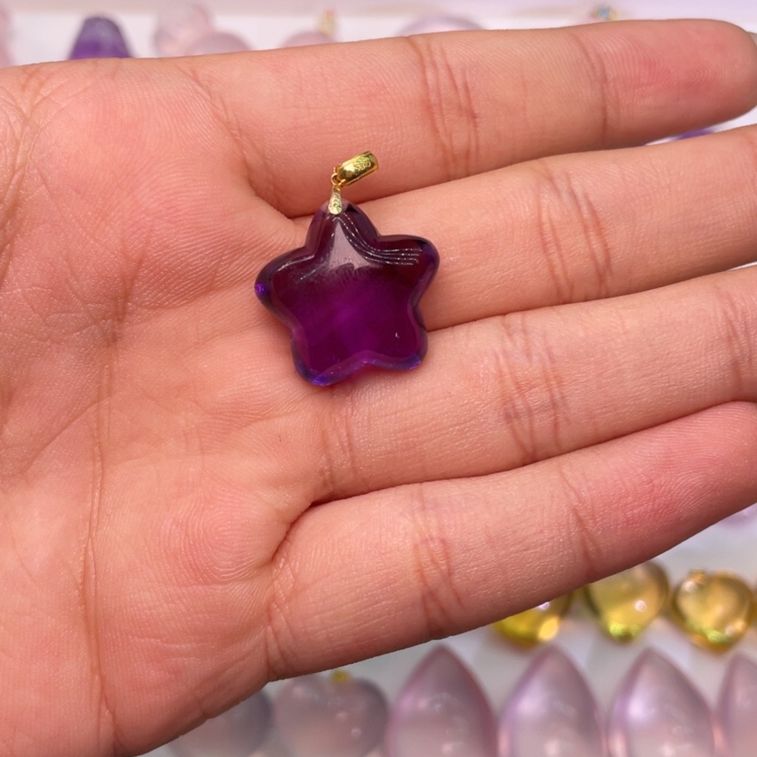 18K金镶嵌水晶颈饰紫水晶星星